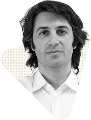 Behçet
Yalın Özkara